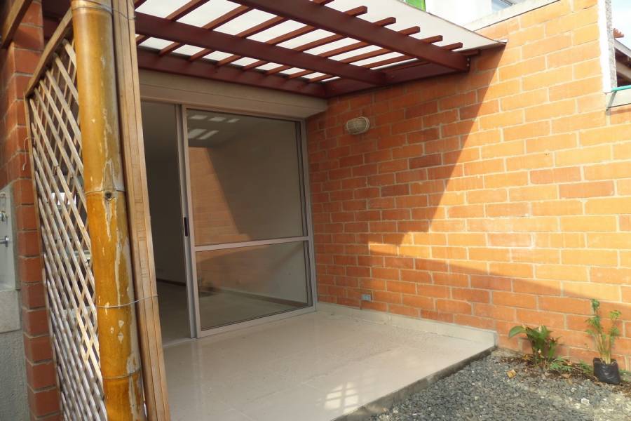 Cali,Valle del Cauca,Colombia,3 Bedrooms Bedrooms,3 BathroomsBathrooms,Casas,1,4420