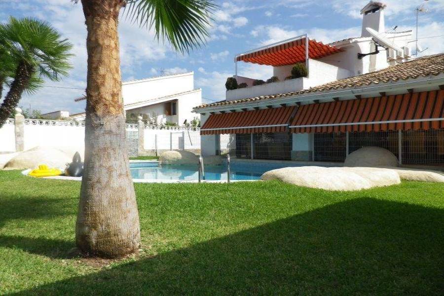 Benidorm,Alicante,España,6 Bedrooms Bedrooms,4 BathroomsBathrooms,Chalets,39775