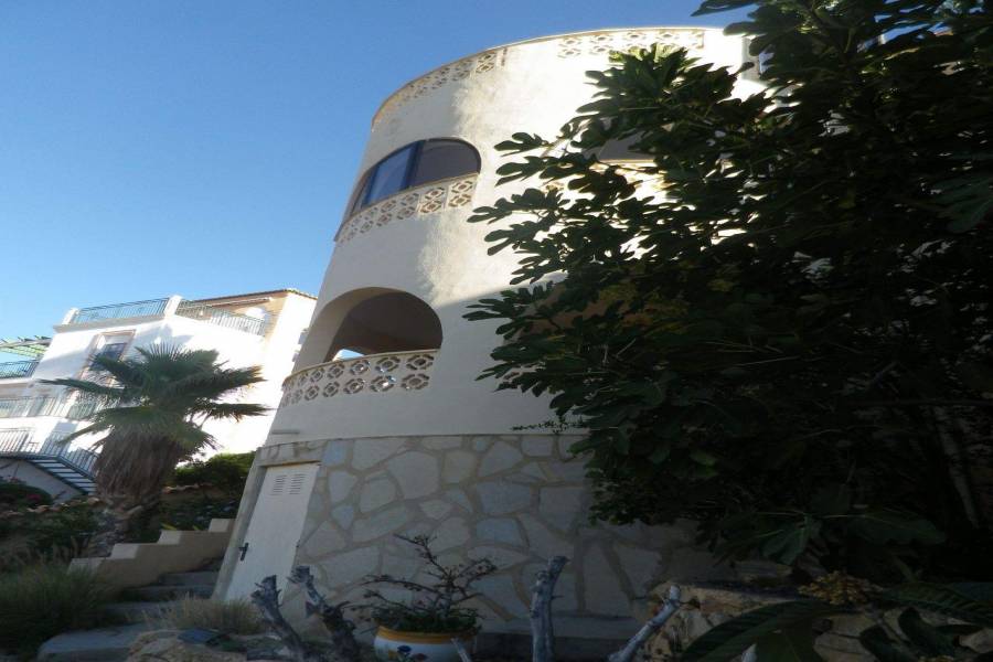 La Nucia,Alicante,España,4 Bedrooms Bedrooms,2 BathroomsBathrooms,Chalets,39788