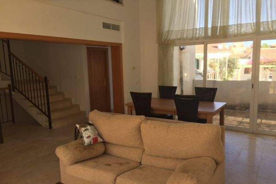 La Nucia,Alicante,España,4 Bedrooms Bedrooms,2 BathroomsBathrooms,Chalets,39794