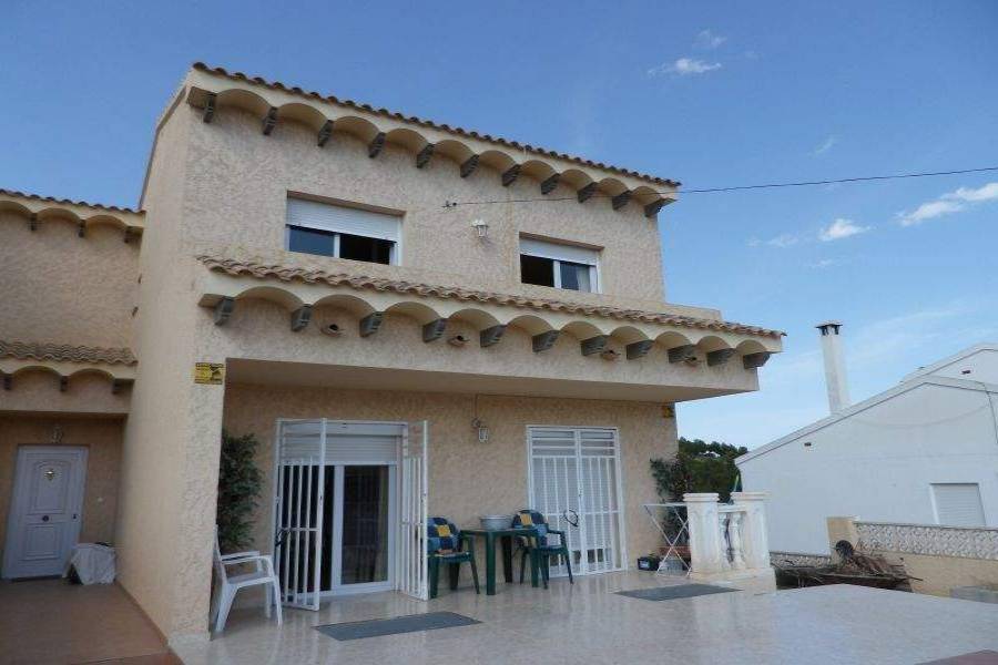 La Nucia,Alicante,España,5 Bedrooms Bedrooms,4 BathroomsBathrooms,Chalets,39808