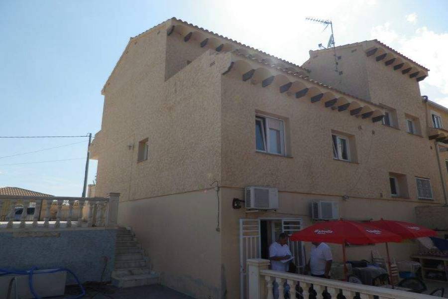 La Nucia,Alicante,España,5 Bedrooms Bedrooms,4 BathroomsBathrooms,Chalets,39808