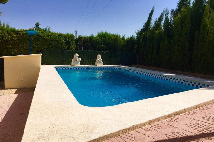 La Nucia,Alicante,España,2 Bedrooms Bedrooms,1 BañoBathrooms,Chalets,39811