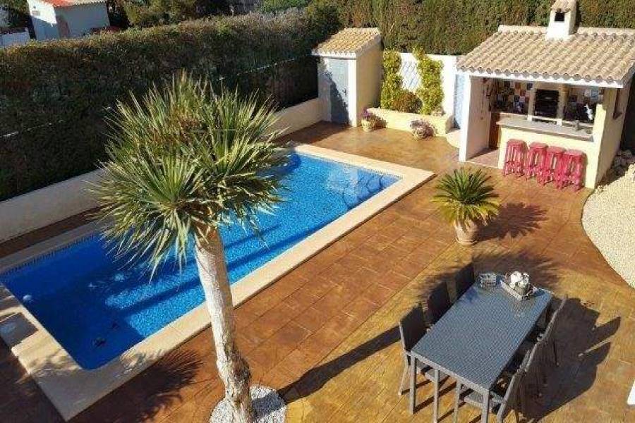 La Nucia,Alicante,España,3 Bedrooms Bedrooms,2 BathroomsBathrooms,Chalets,39825