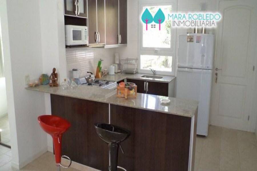 Pinamar,Buenos Aires,Argentina,3 Bedrooms Bedrooms,2 BathroomsBathrooms,Casas,AV SHAW,4428