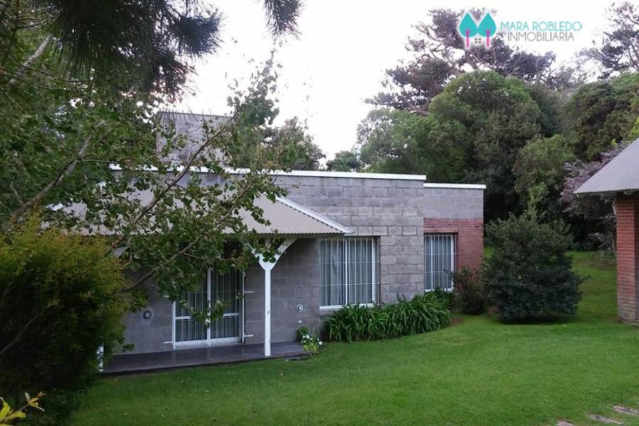 Pinamar,Buenos Aires,Argentina,2 Bedrooms Bedrooms,2 BathroomsBathrooms,Casas,BUEN ORDEN,4429
