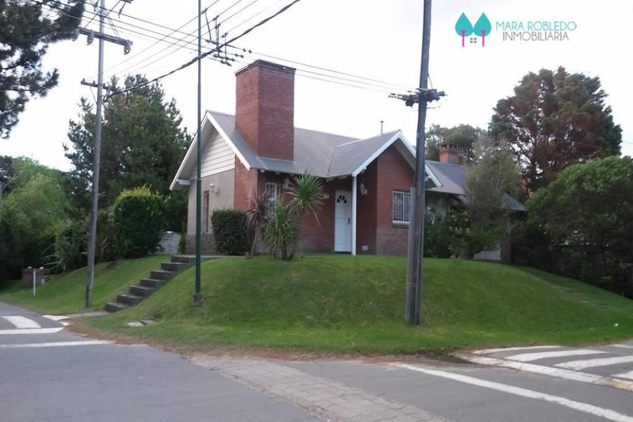 Pinamar,Buenos Aires,Argentina,2 Bedrooms Bedrooms,2 BathroomsBathrooms,Casas,BUEN ORDEN,4429