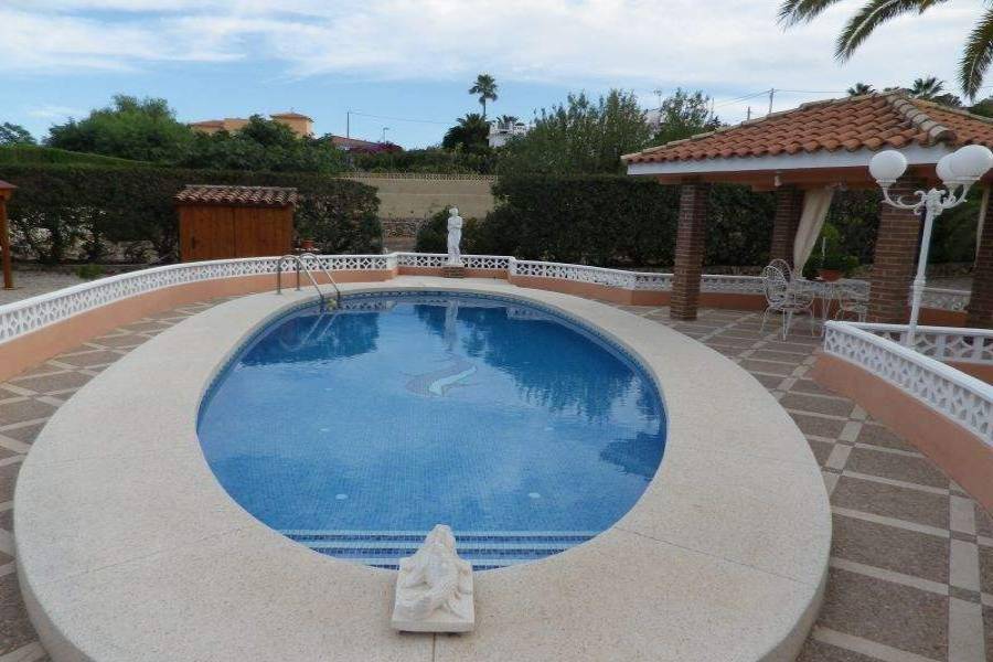 La Nucia,Alicante,España,3 Bedrooms Bedrooms,3 BathroomsBathrooms,Chalets,39842