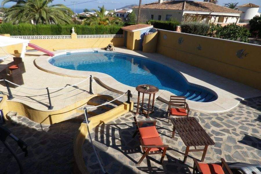 La Nucia,Alicante,España,5 Bedrooms Bedrooms,3 BathroomsBathrooms,Casas,39845