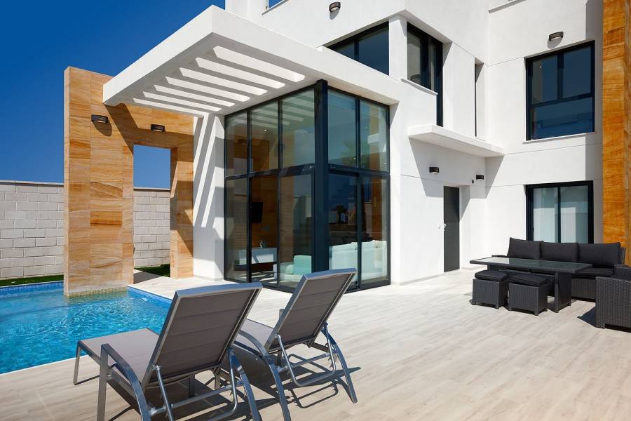Orihuela,Alicante,España,3 Bedrooms Bedrooms,3 BathroomsBathrooms,Chalets,39849