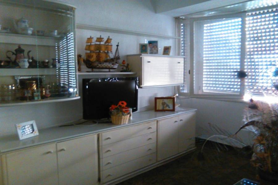 Crevillente,Alicante,España,3 Bedrooms Bedrooms,1 BañoBathrooms,Adosada,39862