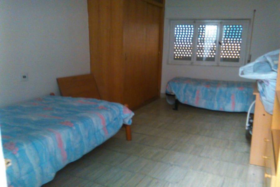 Crevillente,Alicante,España,3 Bedrooms Bedrooms,1 BañoBathrooms,Adosada,39862