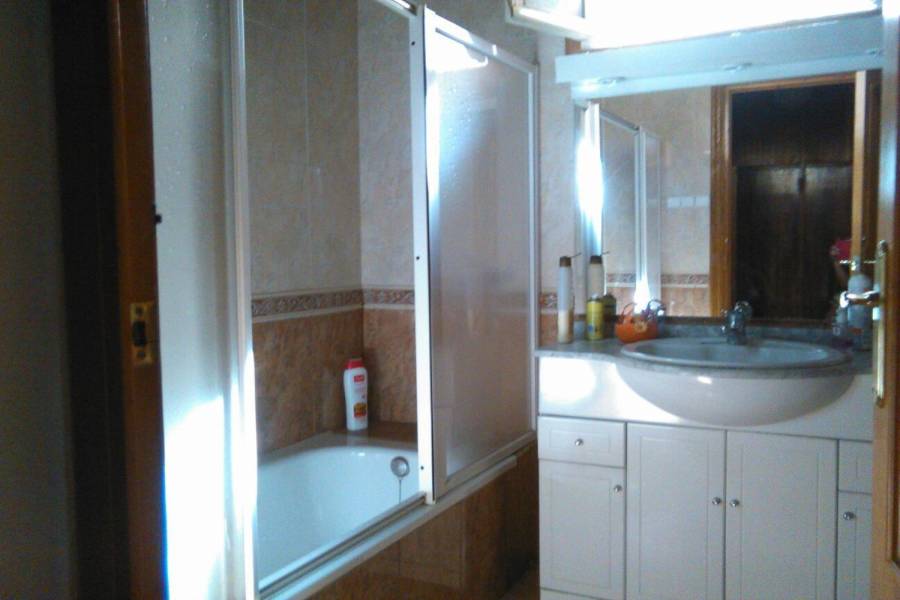 Crevillente,Alicante,España,3 Bedrooms Bedrooms,1 BañoBathrooms,Adosada,39862