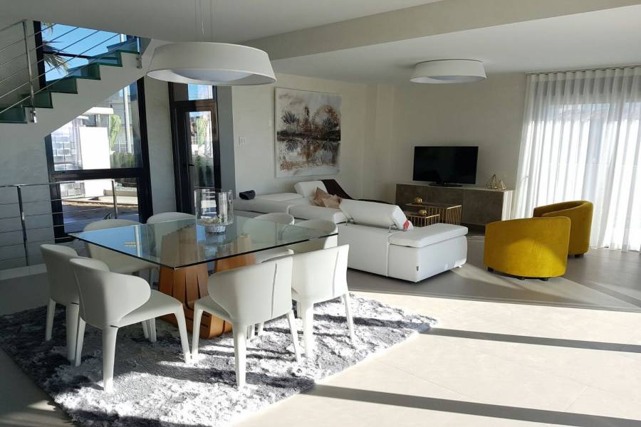 Orihuela,Alicante,España,3 Bedrooms Bedrooms,5 BathroomsBathrooms,Chalets,39868