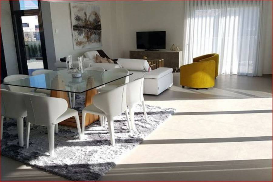 Orihuela,Alicante,España,3 Bedrooms Bedrooms,5 BathroomsBathrooms,Chalets,39868