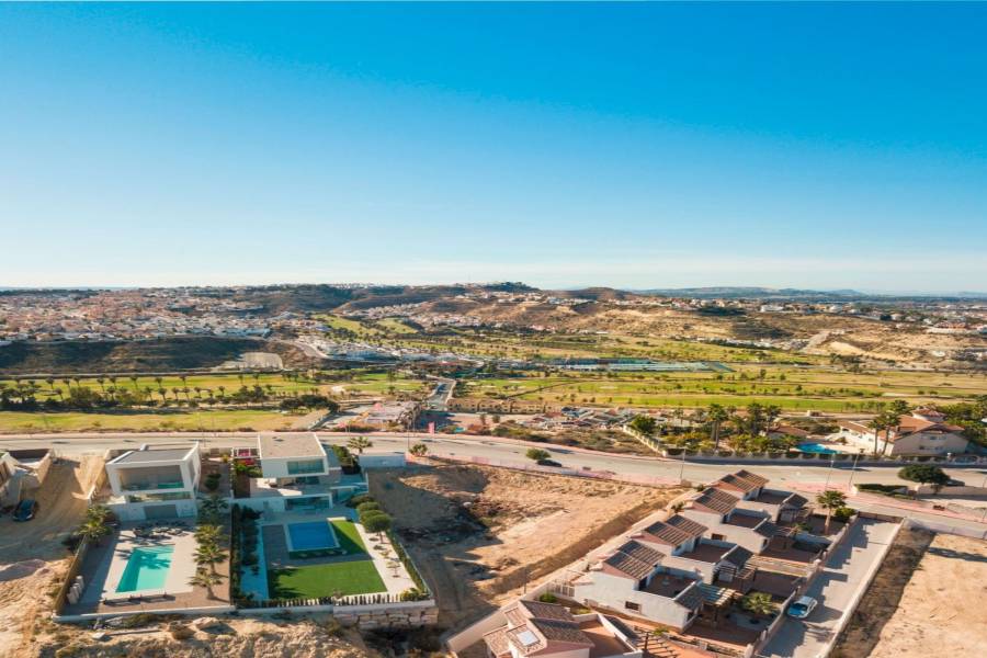 Ciudad Quesada,Alicante,España,3 Bedrooms Bedrooms,2 BathroomsBathrooms,Chalets,39869