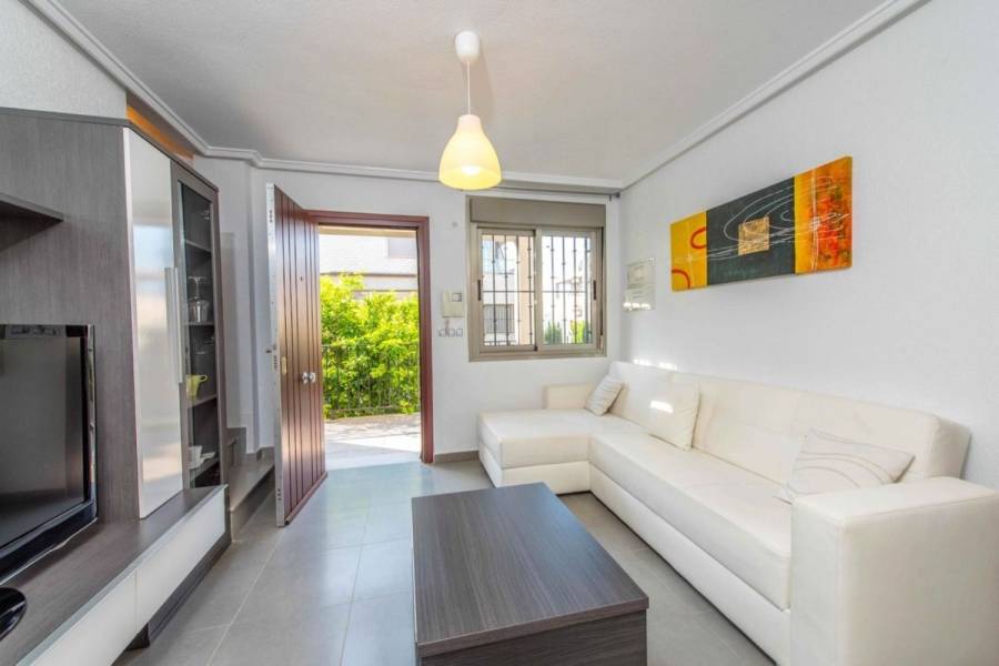 Torrevieja,Alicante,España,3 Bedrooms Bedrooms,2 BathroomsBathrooms,Adosada,39874