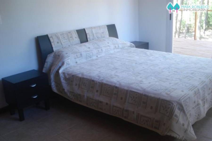 Pinamar,Buenos Aires,Argentina,4 Bedrooms Bedrooms,3 BathroomsBathrooms,Casas,helade y etoneo,4433