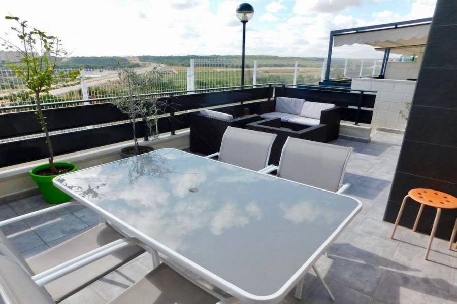 Orihuela,Alicante,España,3 Bedrooms Bedrooms,2 BathroomsBathrooms,Adosada,39893