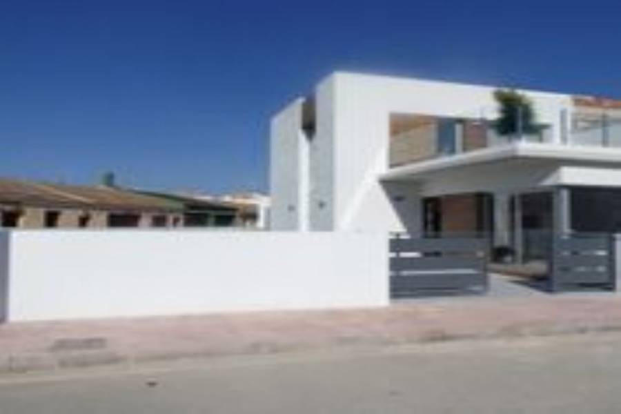Daya Vieja,Alicante,España,3 Bedrooms Bedrooms,3 BathroomsBathrooms,Chalets,39895