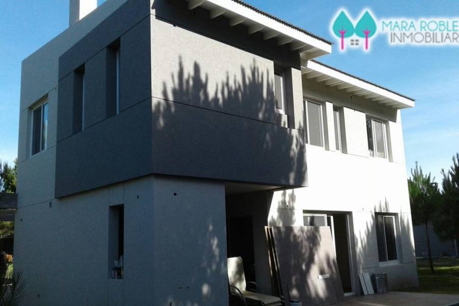 Pinamar,Buenos Aires,Argentina,5 Bedrooms Bedrooms,4 BathroomsBathrooms,Casas,DE LA CINCHA,4435