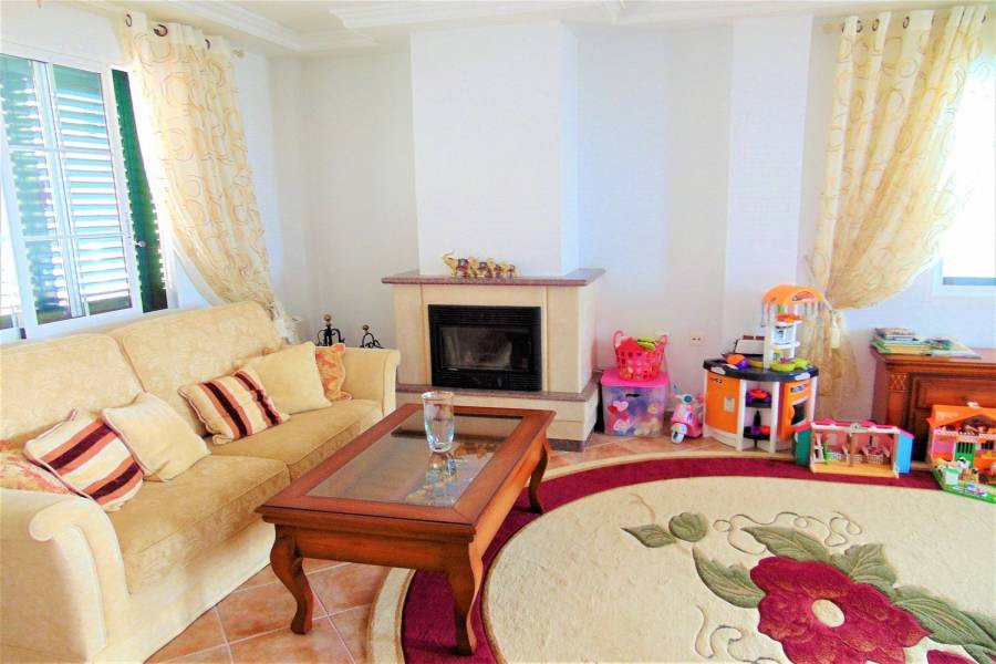 Torrevieja,Alicante,España,4 Bedrooms Bedrooms,3 BathroomsBathrooms,Chalets,39917
