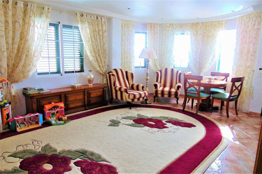Torrevieja,Alicante,España,4 Bedrooms Bedrooms,3 BathroomsBathrooms,Chalets,39917