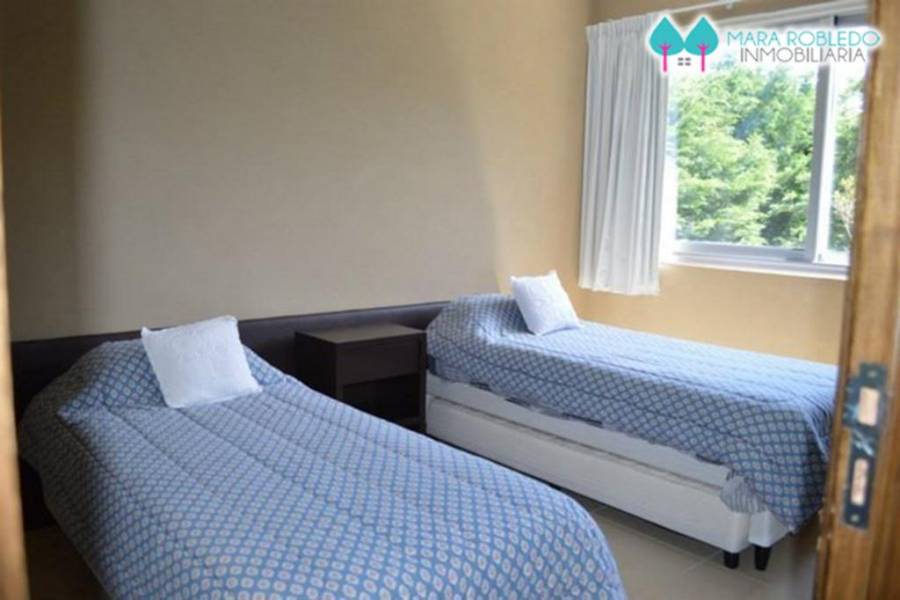 Pinamar,Buenos Aires,Argentina,3 Bedrooms Bedrooms,6 BathroomsBathrooms,Casas,DE LAS BURRIQUETAS,4437