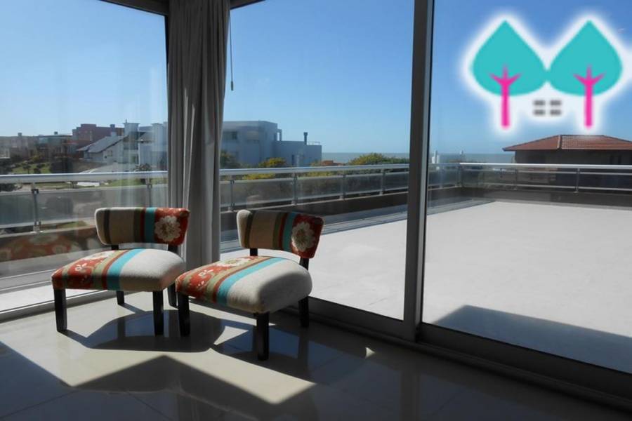 Pinamar,Buenos Aires,Argentina,3 Bedrooms Bedrooms,6 BathroomsBathrooms,Casas,DE LAS BURRIQUETAS,4437