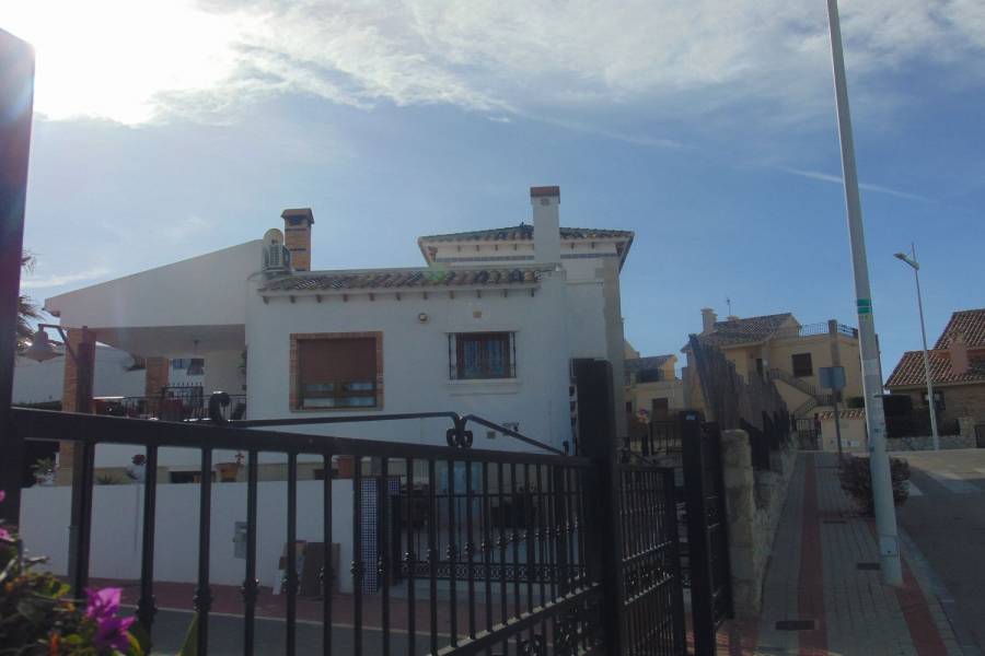 Algorfa,Alicante,España,5 Bedrooms Bedrooms,4 BathroomsBathrooms,Chalets,39925