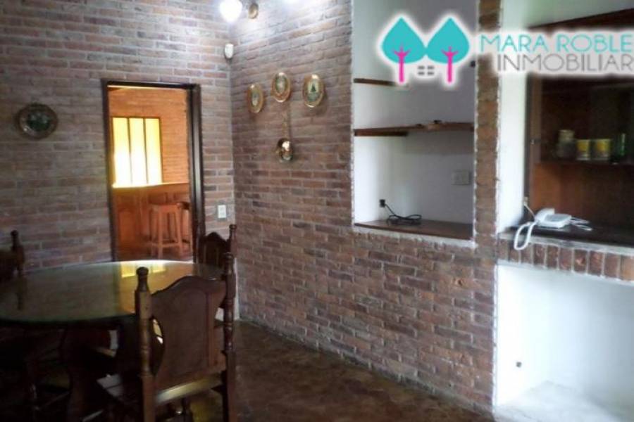 Pinamar,Buenos Aires,Argentina,3 Bedrooms Bedrooms,4 BathroomsBathrooms,Casas,DE LAS ONDINAS,4438