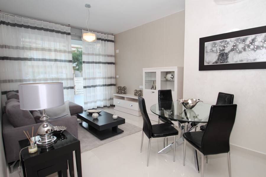Guardamar del Segura,Alicante,España,2 Bedrooms Bedrooms,2 BathroomsBathrooms,Apartamentos,39944