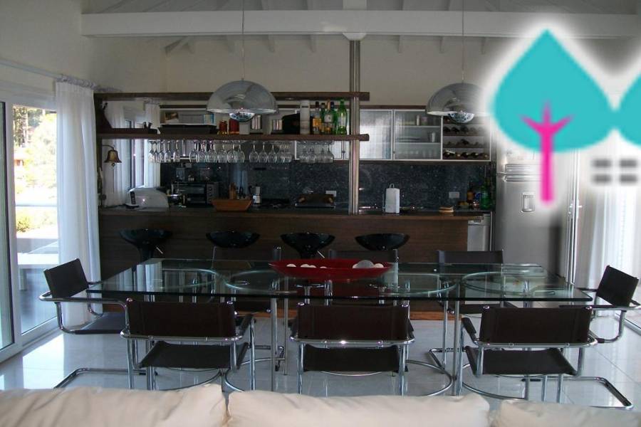 Pinamar,Buenos Aires,Argentina,4 Bedrooms Bedrooms,6 BathroomsBathrooms,Casas,DEL ESPARTILLO,4443