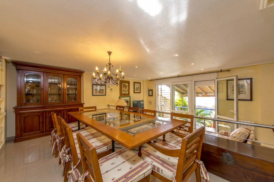 Orihuela Costa,Alicante,España,6 Bedrooms Bedrooms,5 BathroomsBathrooms,Dúplex,39985