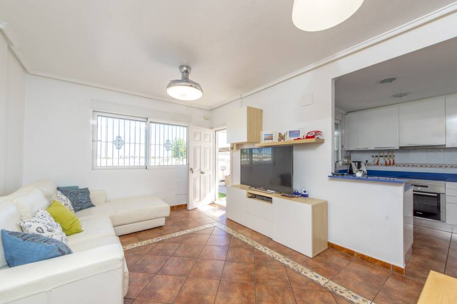 Pilar de la Horadada,Alicante,España,3 Bedrooms Bedrooms,2 BathroomsBathrooms,Dúplex,39986