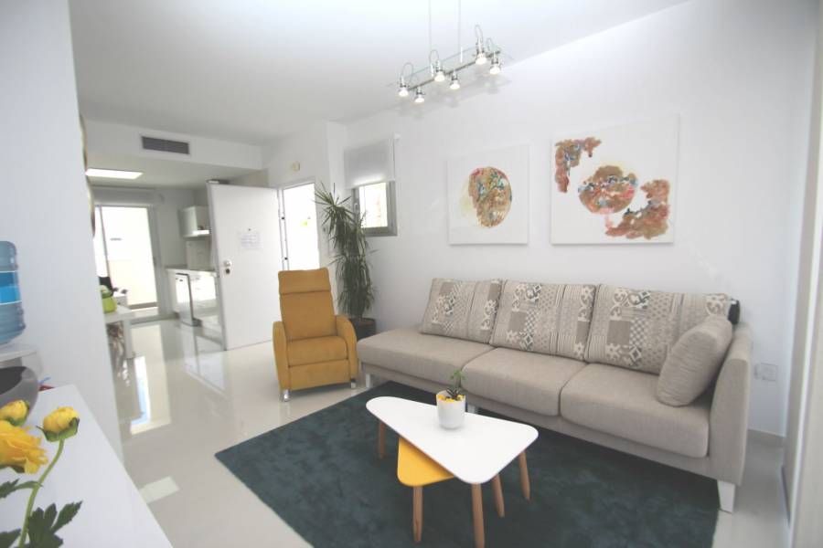 Torrevieja,Alicante,España,3 Bedrooms Bedrooms,2 BathroomsBathrooms,Apartamentos,40011