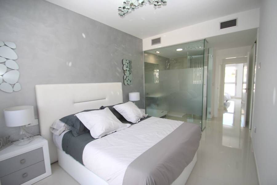 Torrevieja,Alicante,España,3 Bedrooms Bedrooms,2 BathroomsBathrooms,Apartamentos,40011
