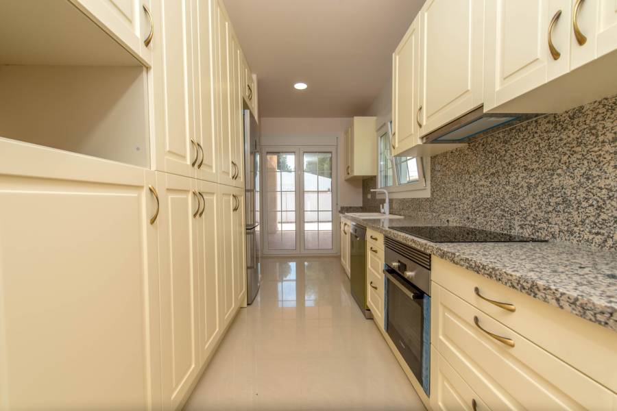 Orihuela Costa,Alicante,España,5 Bedrooms Bedrooms,4 BathroomsBathrooms,Chalets,40032