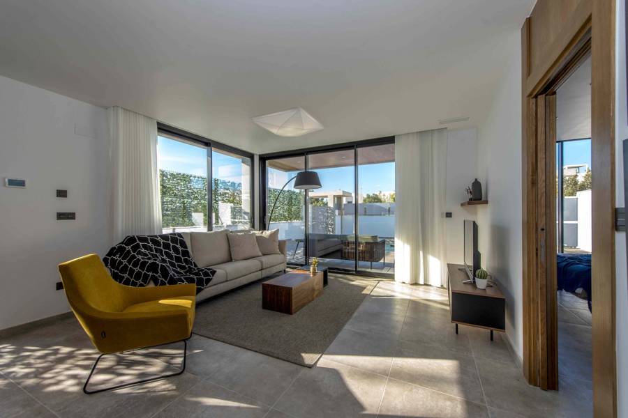 Rojales,Alicante,España,3 Bedrooms Bedrooms,3 BathroomsBathrooms,Chalets,40092