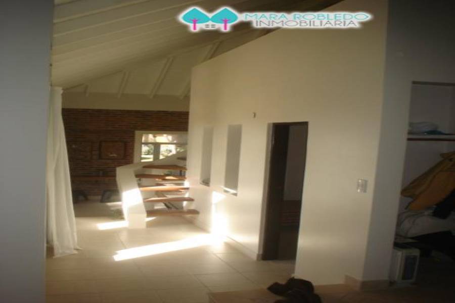 Pinamar,Buenos Aires,Argentina,3 Bedrooms Bedrooms,3 BathroomsBathrooms,Casas,victoria y euridice,4456