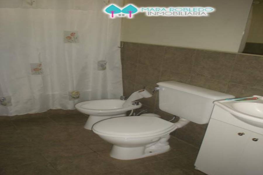 Pinamar,Buenos Aires,Argentina,3 Bedrooms Bedrooms,3 BathroomsBathrooms,Casas,victoria y euridice,4456