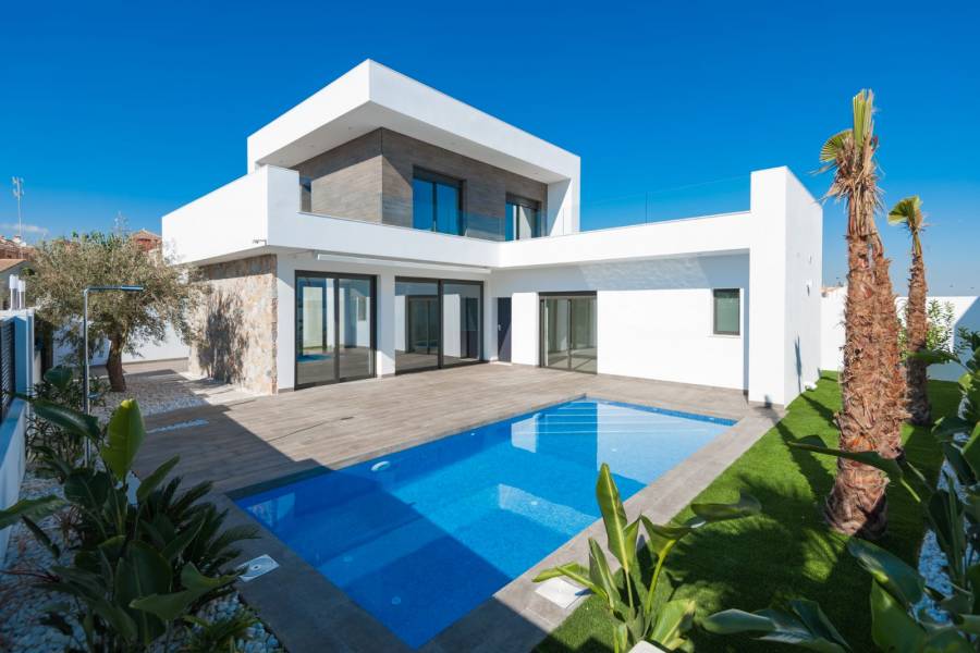 Pilar de la Horadada,Alicante,España,3 Bedrooms Bedrooms,2 BathroomsBathrooms,Chalets,40145