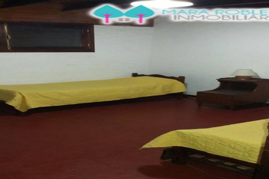 Pinamar,Buenos Aires,Argentina,5 Bedrooms Bedrooms,4 BathroomsBathrooms,Casas,GOLETA INDEPENDENCIA,4457