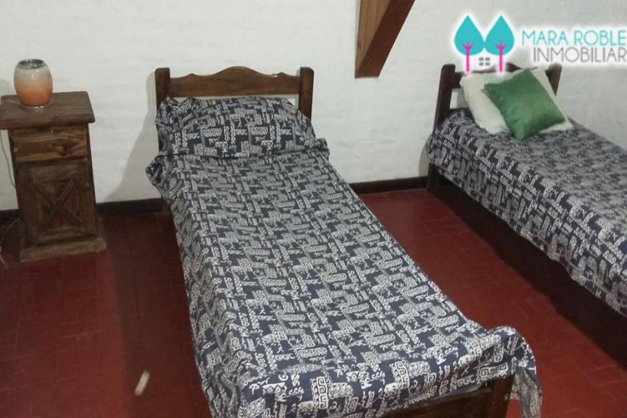 Pinamar,Buenos Aires,Argentina,5 Bedrooms Bedrooms,4 BathroomsBathrooms,Casas,GOLETA INDEPENDENCIA,4457