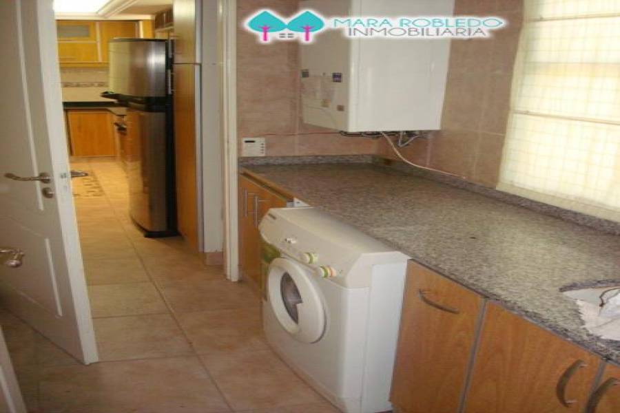 Pinamar,Buenos Aires,Argentina,4 Bedrooms Bedrooms,4 BathroomsBathrooms,Casas,NAUTILUS ,4458