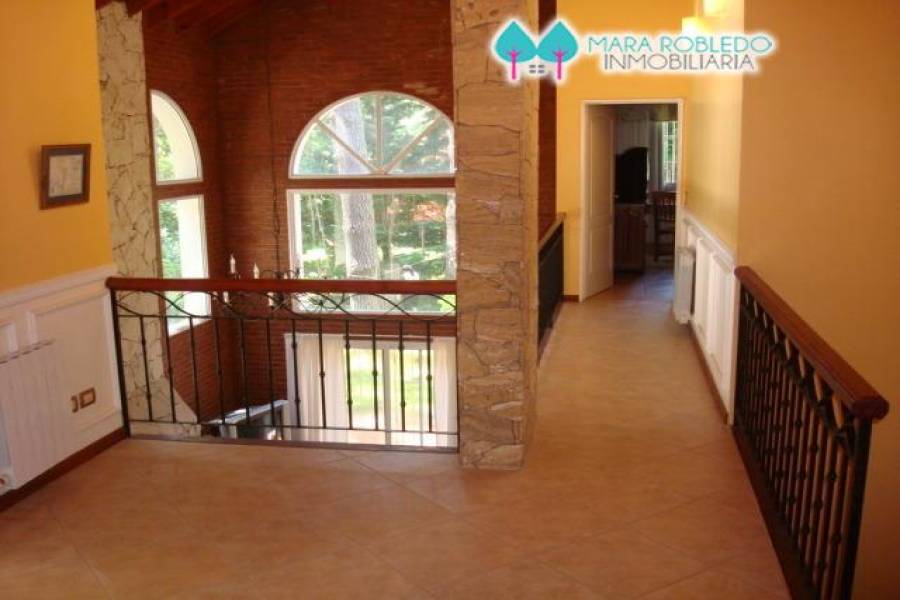 Pinamar,Buenos Aires,Argentina,4 Bedrooms Bedrooms,4 BathroomsBathrooms,Casas,NAUTILUS ,4458