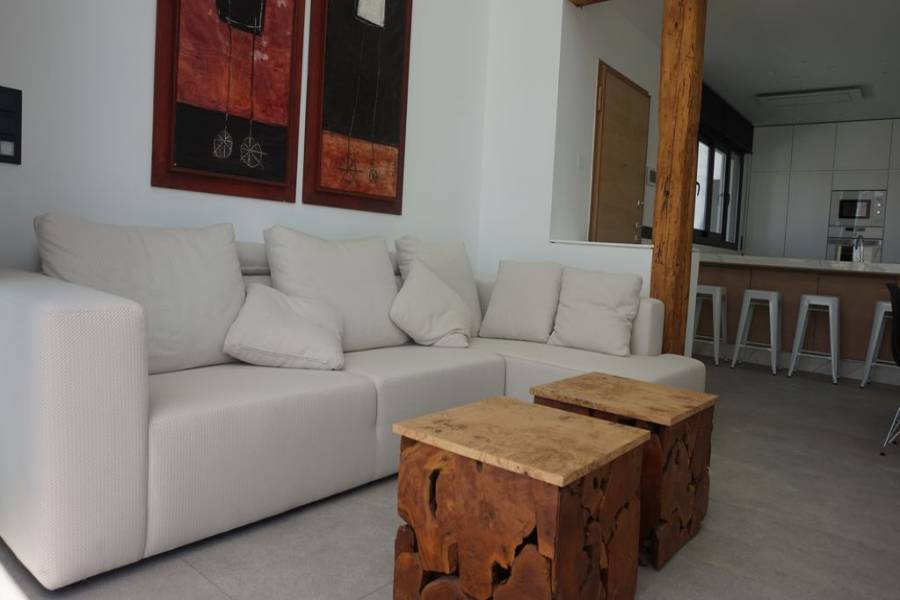 Torrevieja,Alicante,España,4 Bedrooms Bedrooms,4 BathroomsBathrooms,Chalets,40167