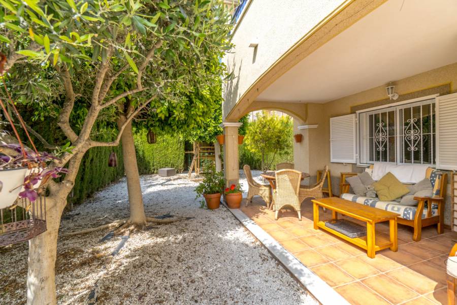 Pilar de la Horadada,Alicante,España,2 Bedrooms Bedrooms,2 BathroomsBathrooms,Bungalow,40188