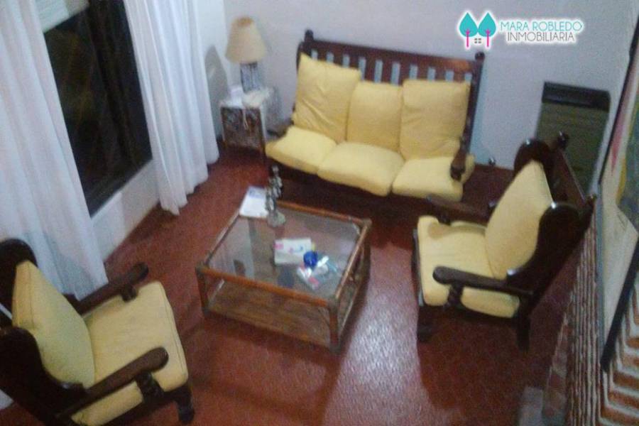Pinamar,Buenos Aires,Argentina,4 Bedrooms Bedrooms,1 BañoBathrooms,Casas,SILFIDES,4461