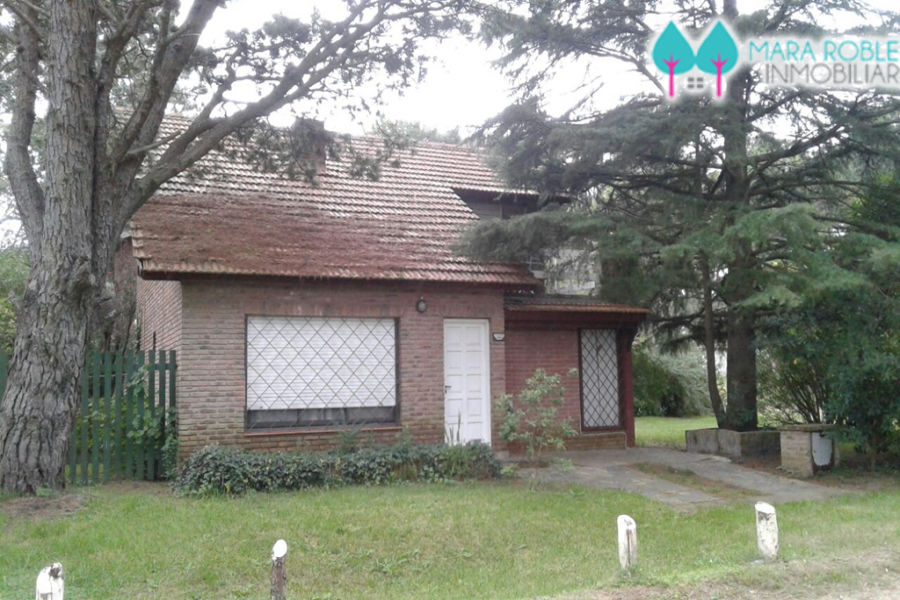 Pinamar,Buenos Aires,Argentina,4 Bedrooms Bedrooms,1 BañoBathrooms,Casas,SILFIDES,4461